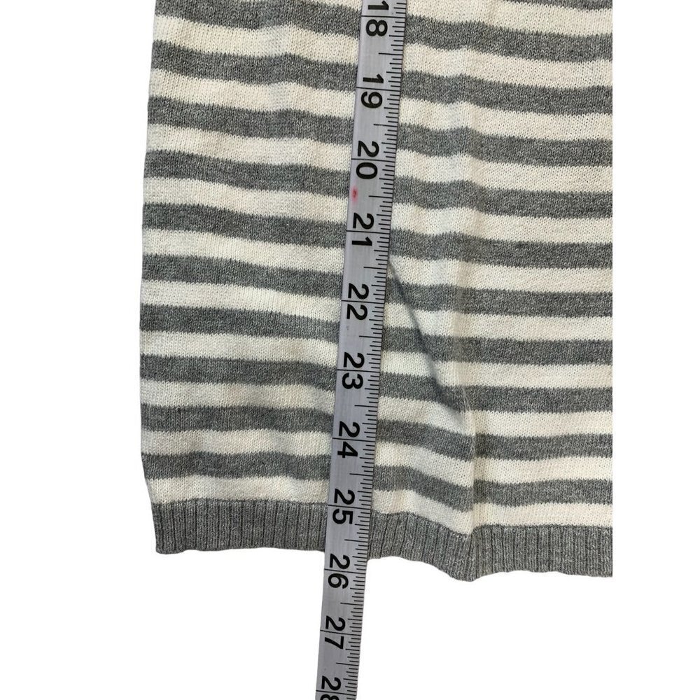 A.N.A Women's Light Grey & White Stripped Sweater Top - Picture 5 of 7